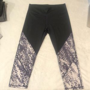 Fabletics Mid-Rise Capri Leggings